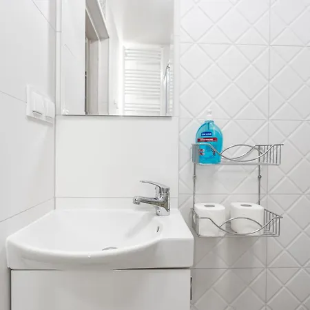 Centrum 32m2 - Przyjaciół Ziemi Kłodzkiej - Spokój, Cisza, Bliskość Atrakcji Apartamento *