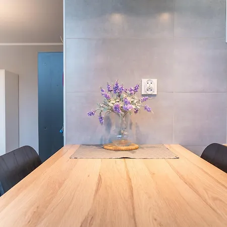 Centrum 32m2 - Przyjaciół Ziemi Kłodzkiej - Spokój, Cisza, Bliskość Atrakcji Apartamento Kłodzko