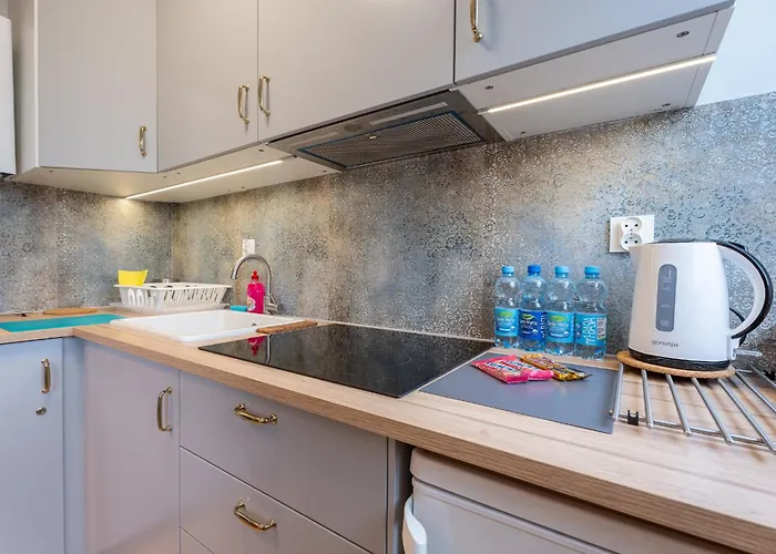 Apartment Centrum 32m2 - Przyjaciol Ziemi Klodzkiej - Spokoj, Cisza, Bliskosc Atrakcji *